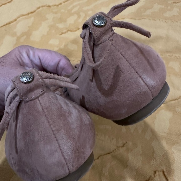 Jack Rogers champagne Dusty rose tan Lucie suede scalloped edge ballet flats 8 - Picture 3 of 7